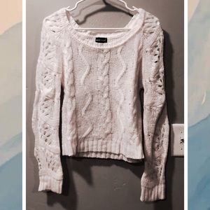 ⭐️ Soft knit sweater